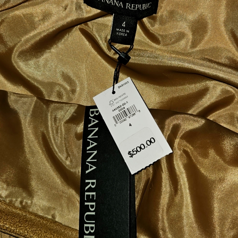 Banana Republic - Never Worn, Carmel Suede Lined Skirt, Size 4